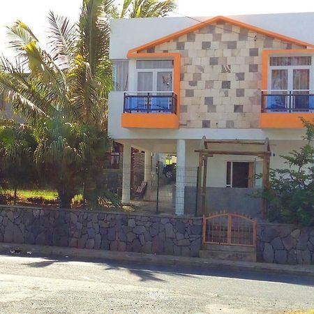 Chez Clenya Guesthouse La Ferme Экстерьер фото